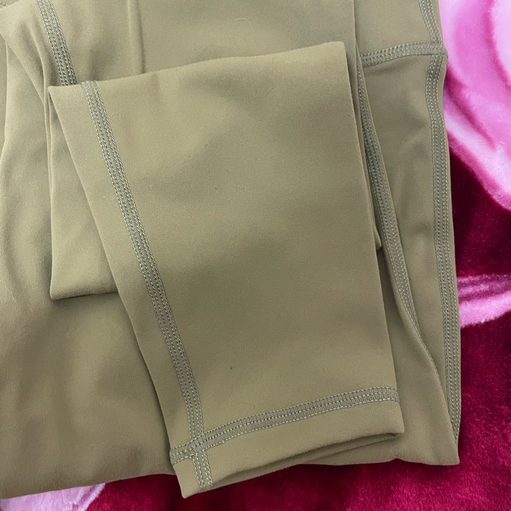 Youngla Leggings - image 3